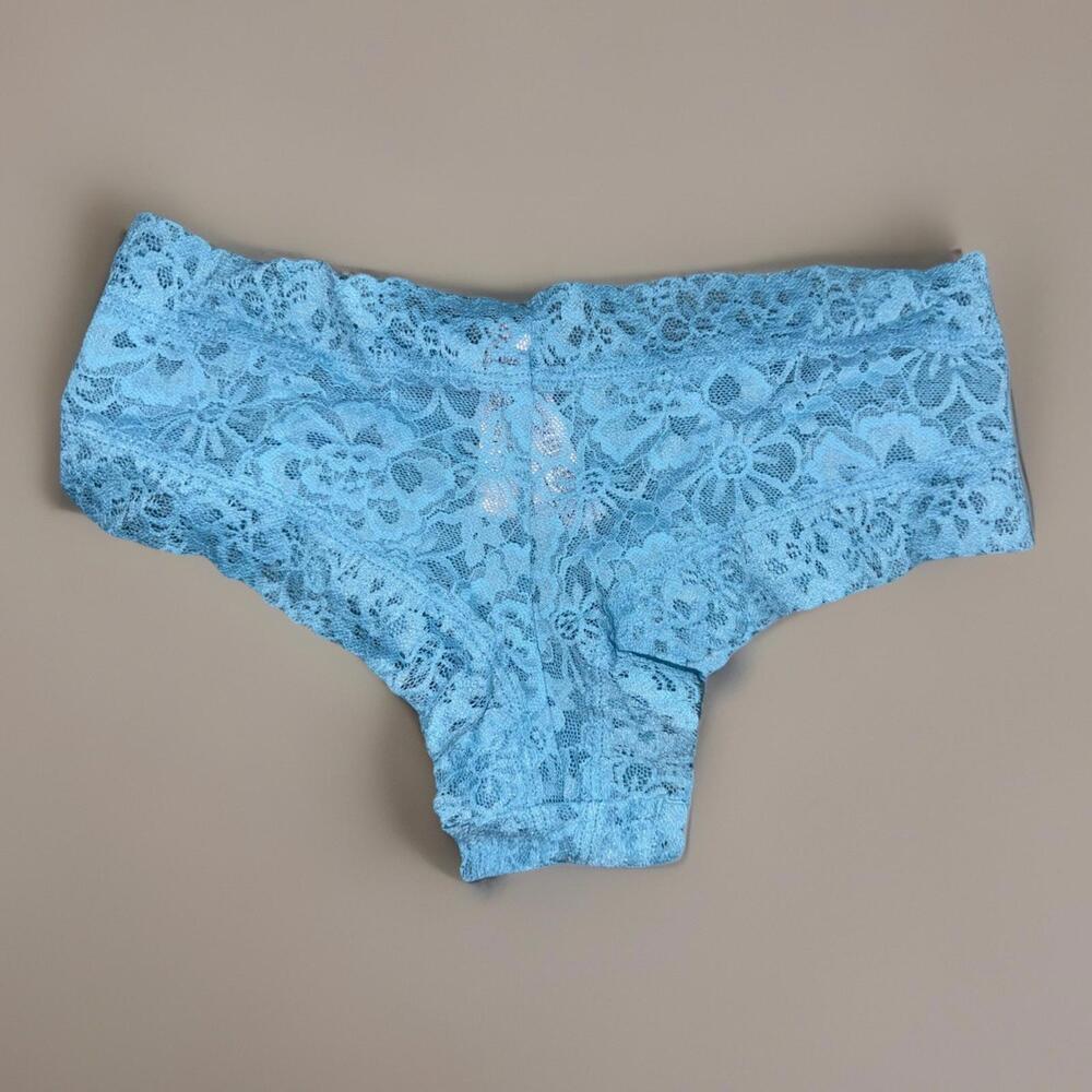 VICTORIA'S SECRET Womens Cheeky Blue Lace Panties Size S NWT